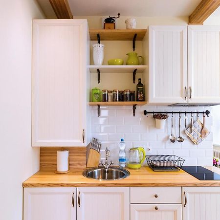 Dzirnavu 92 Studio Apartment Riga Bagian luar foto